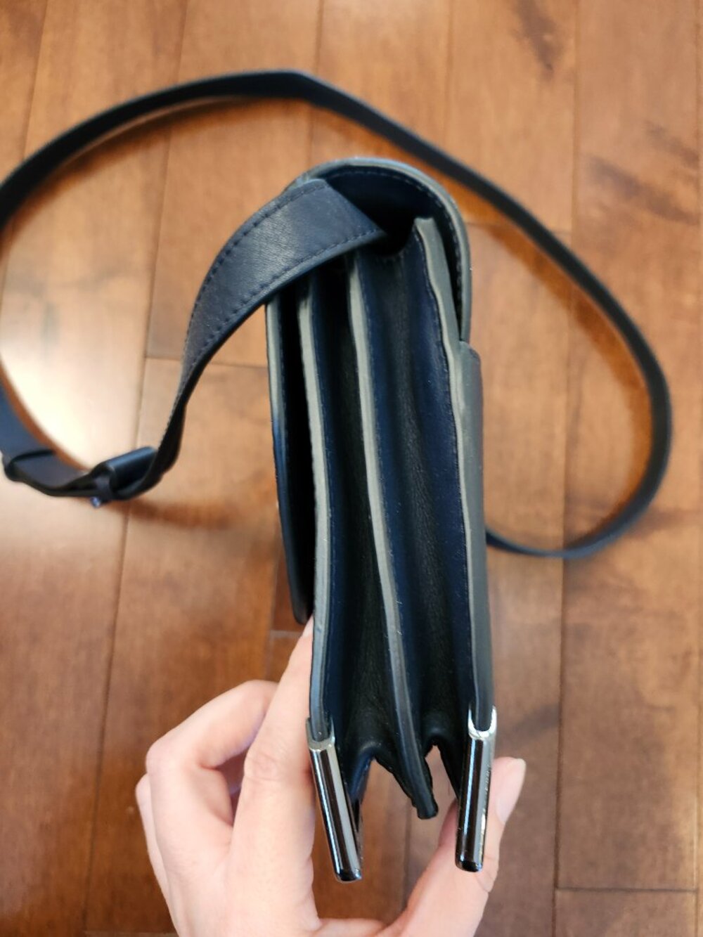 Mackage Rubie crossbody bag in dark blue leather - Picture 5 of 15